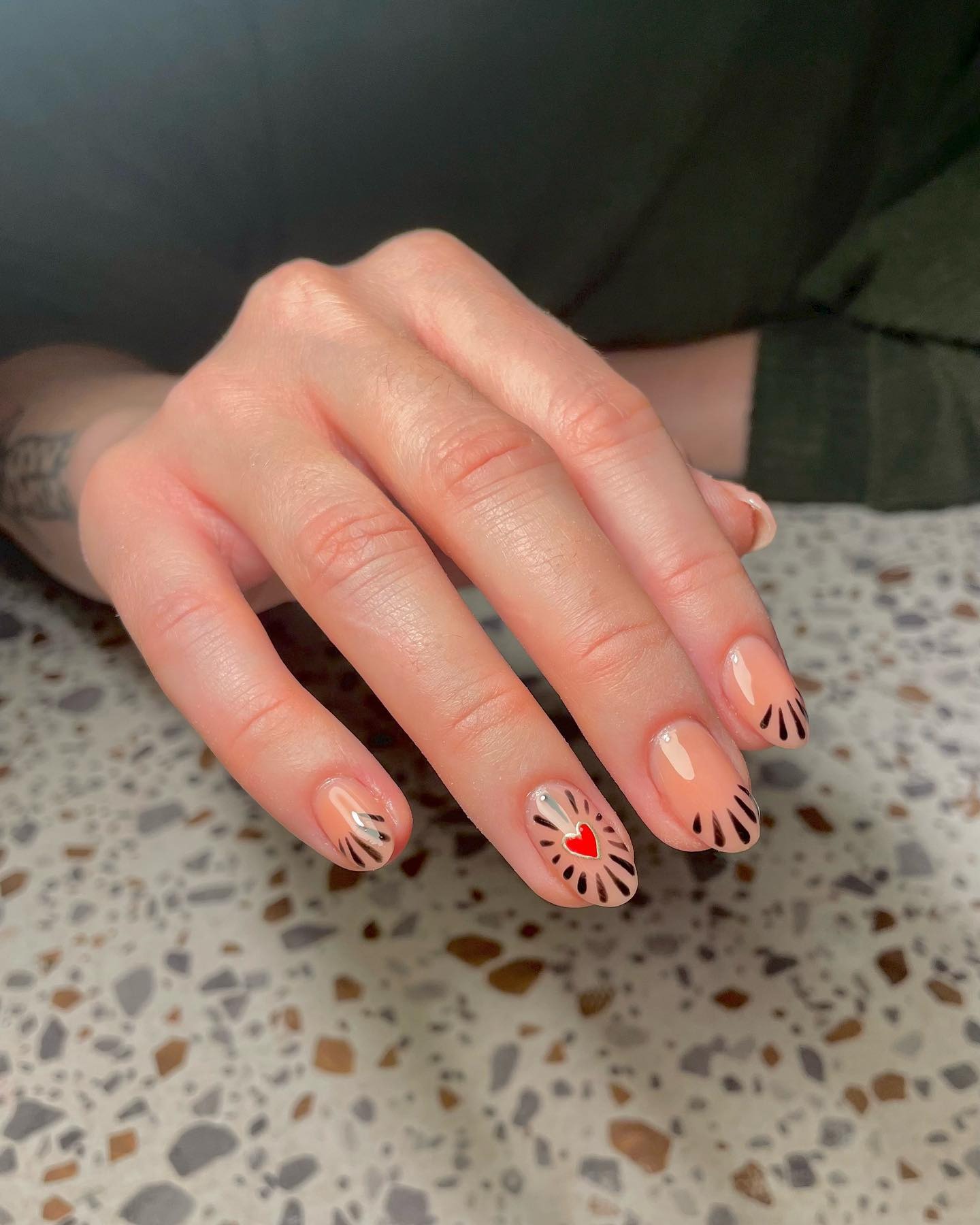 Queen of hearts nails.