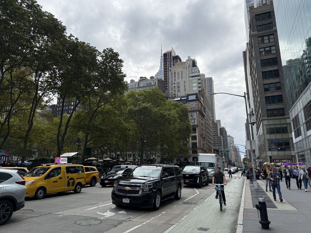 Apple iPhone 16 Pro Max Dynamic Range Sample