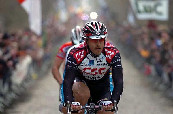 Fabian Cancellara (CSC) looked comfortable on the cobbles