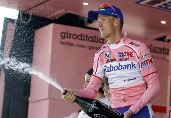 Pieter Weening (Rabobank) in pink for another day.
