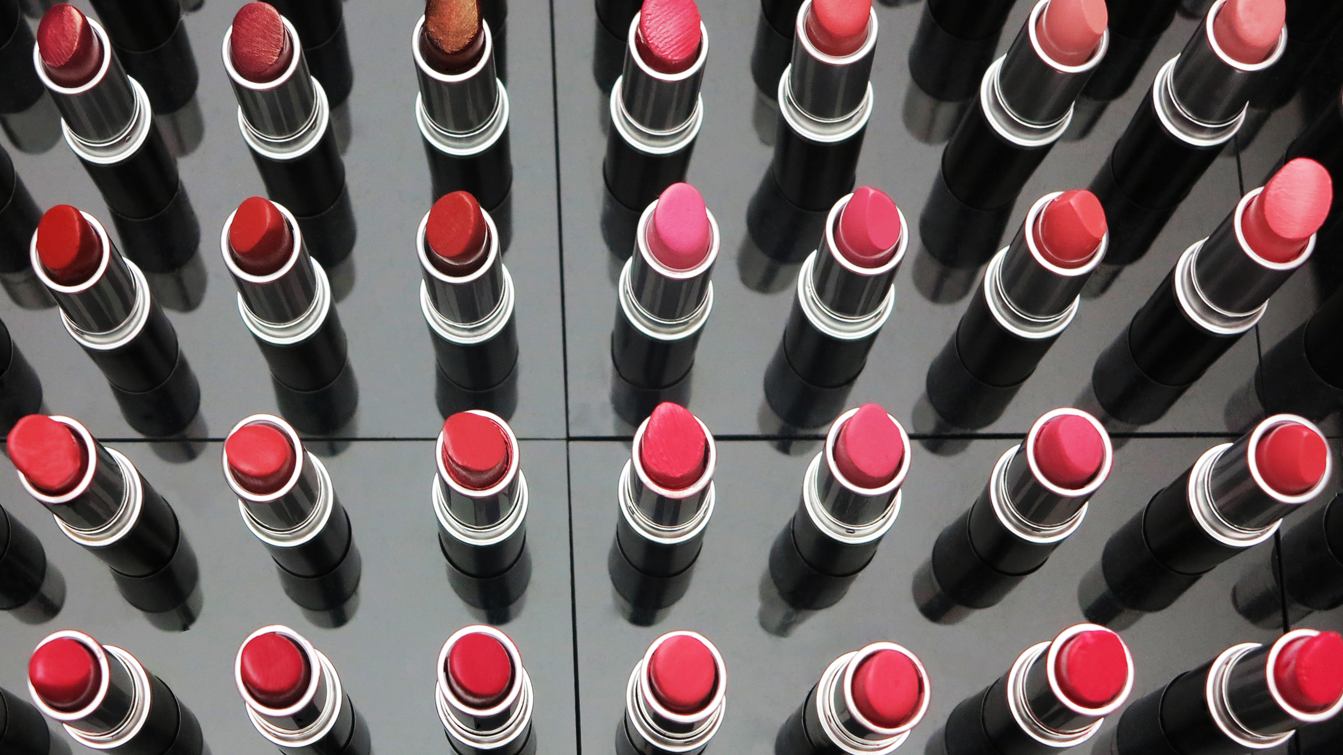 mac lipstick shades of red