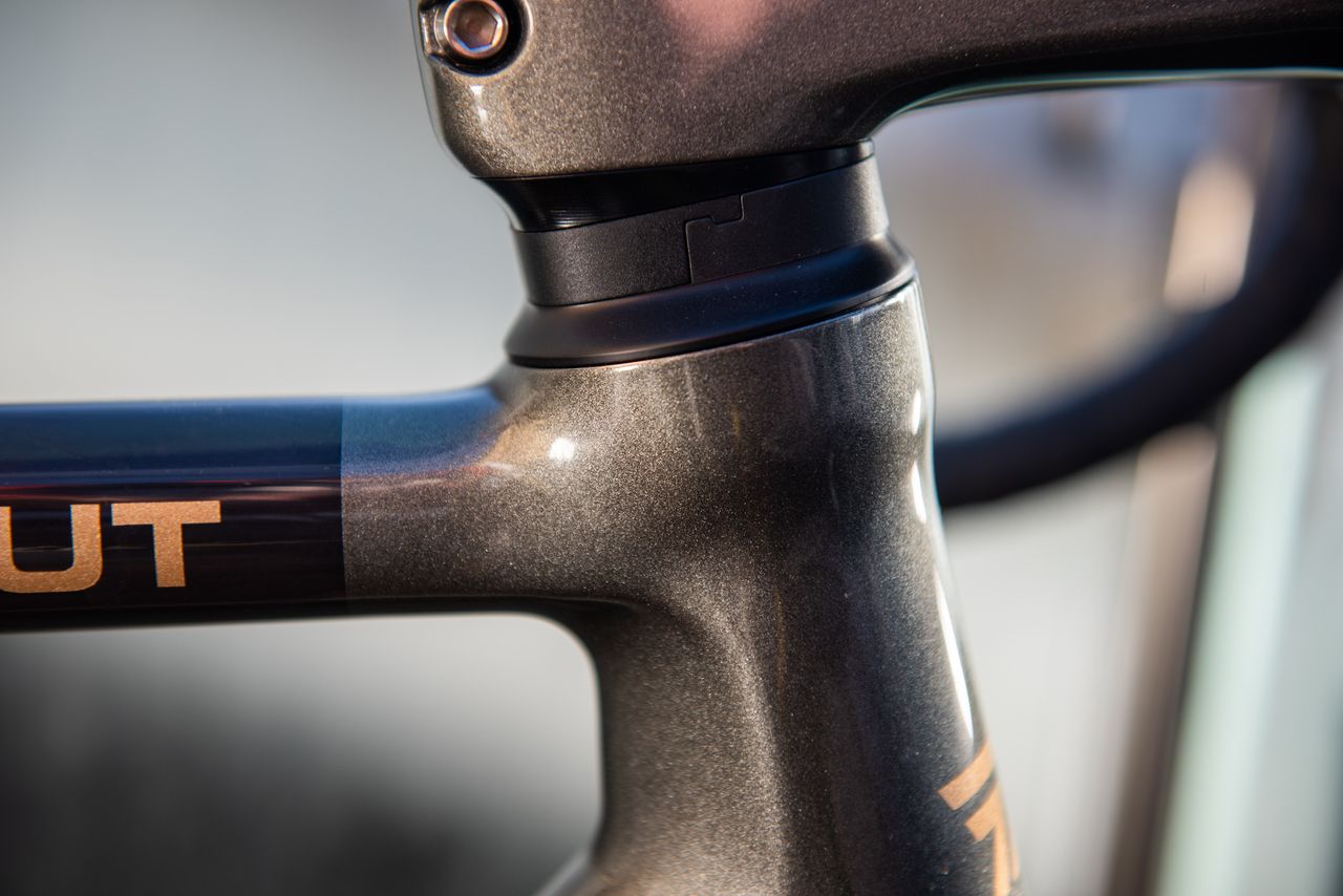 Argonaut RM3 - close up and side-on bike photos