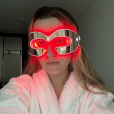 Team Who What Wear UK testing LED eye masks