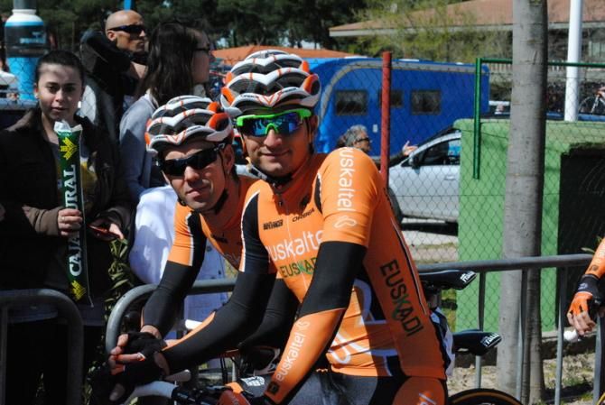 Lobato and Azanza smiling before the stage