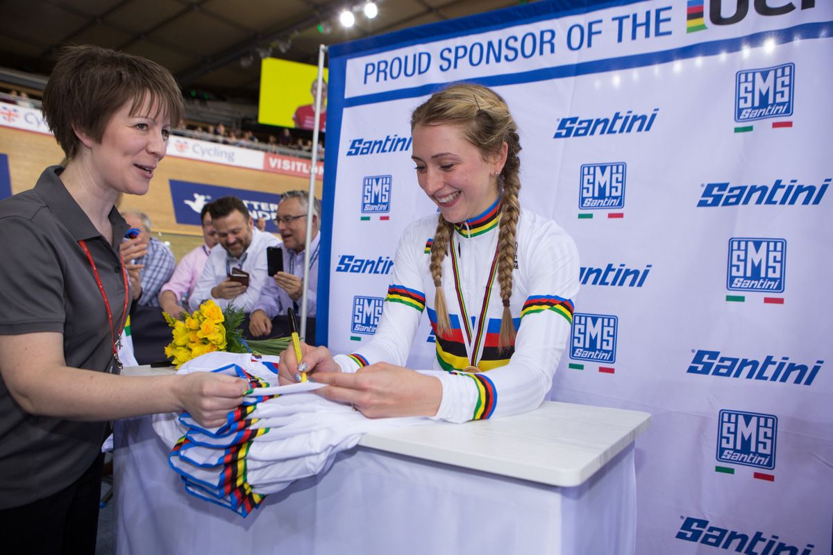 Laura Trott signing rainbow jerseys