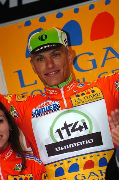 Marcel Kittel (1t4i) gained the leader's jersey