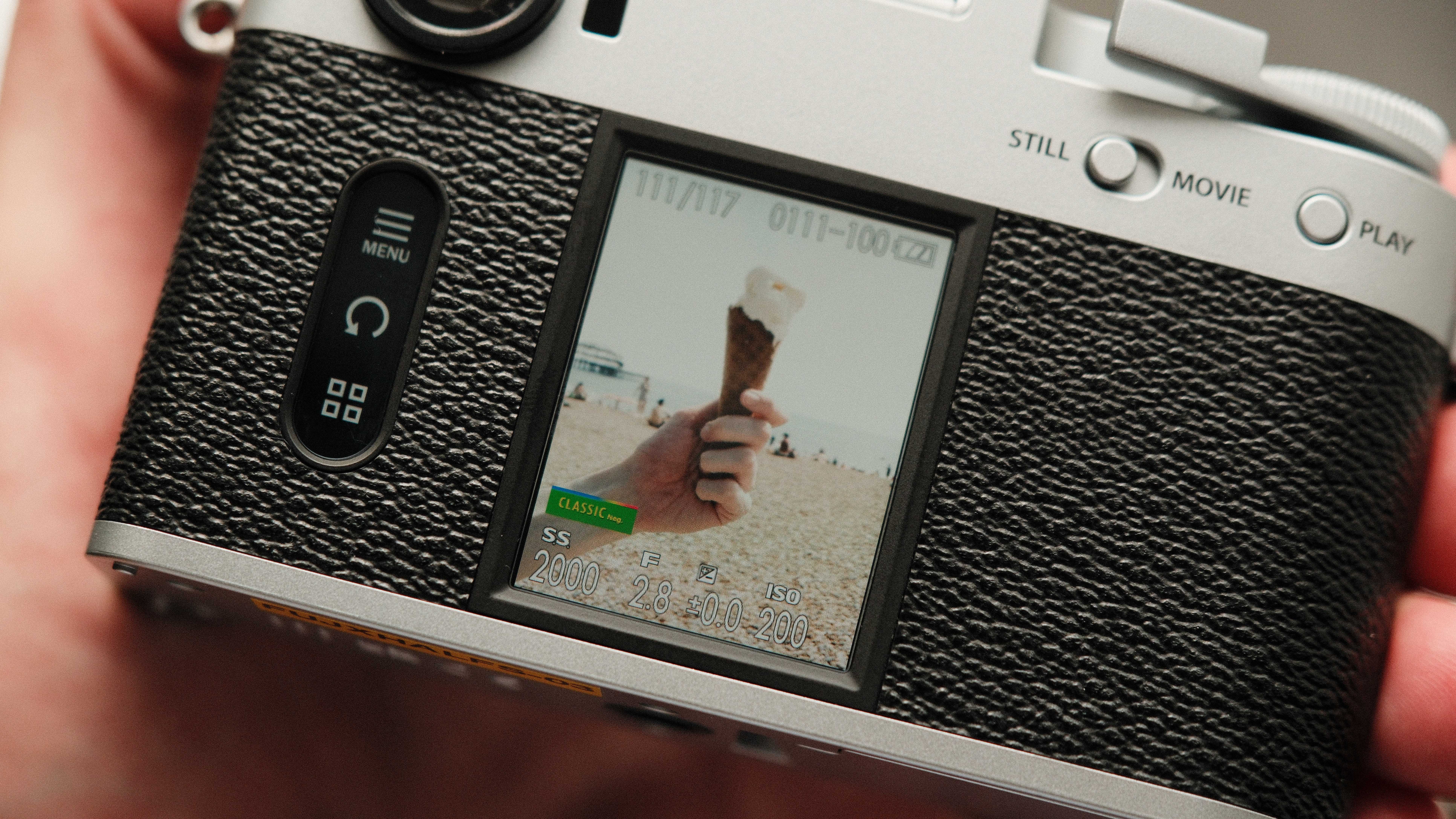 Fujifilm X Half screen showing an image of an ice cream