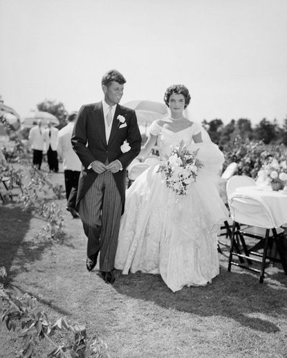 1953: Jacqueline Bouvier and John Kennedy
