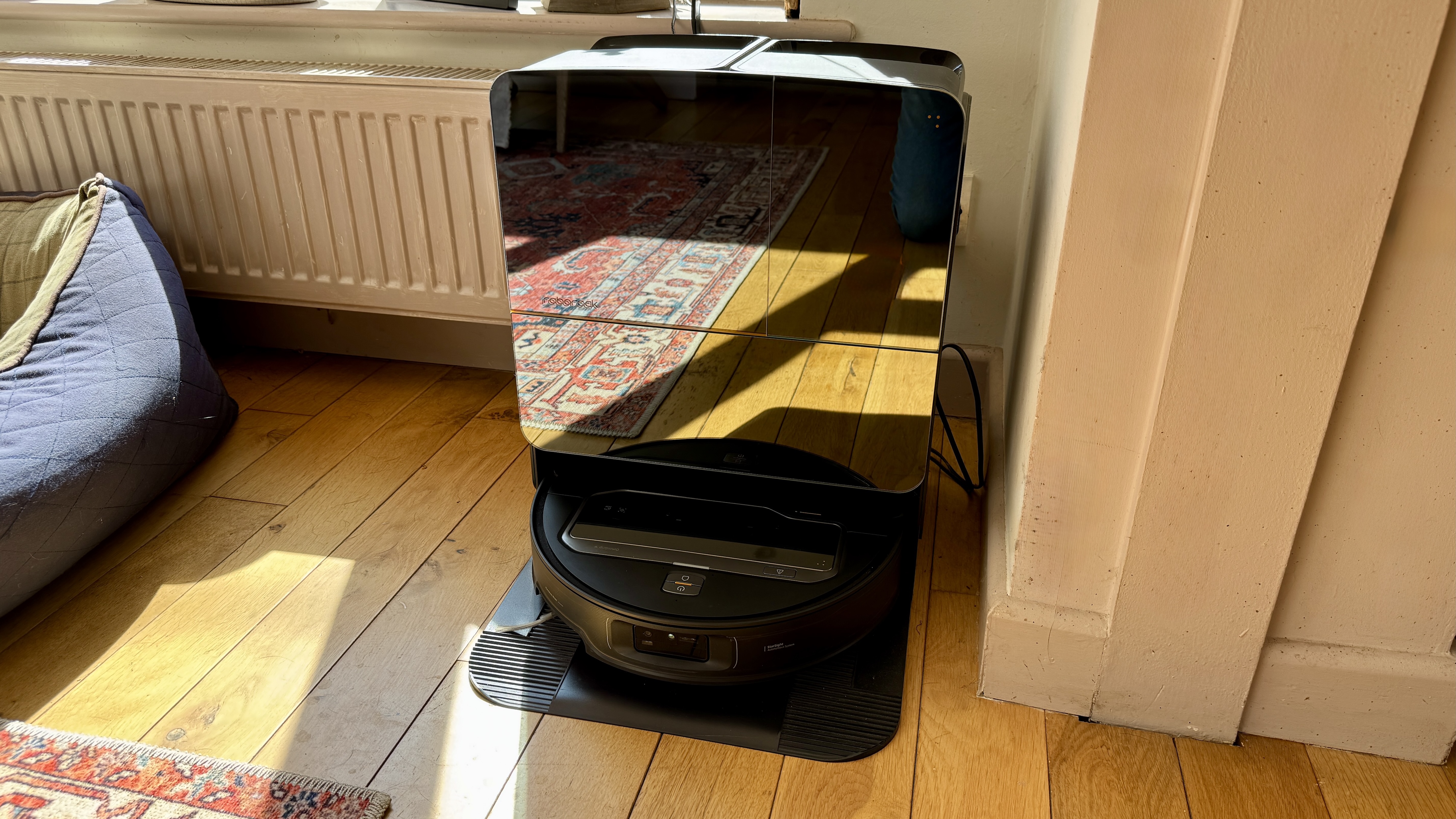 Roborock Saros Z70 dock