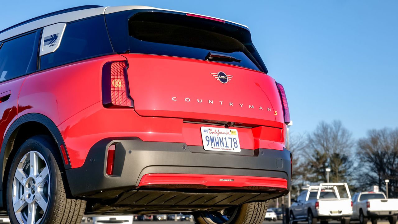 2025 Mini Cooper Countryman SE All4 review.