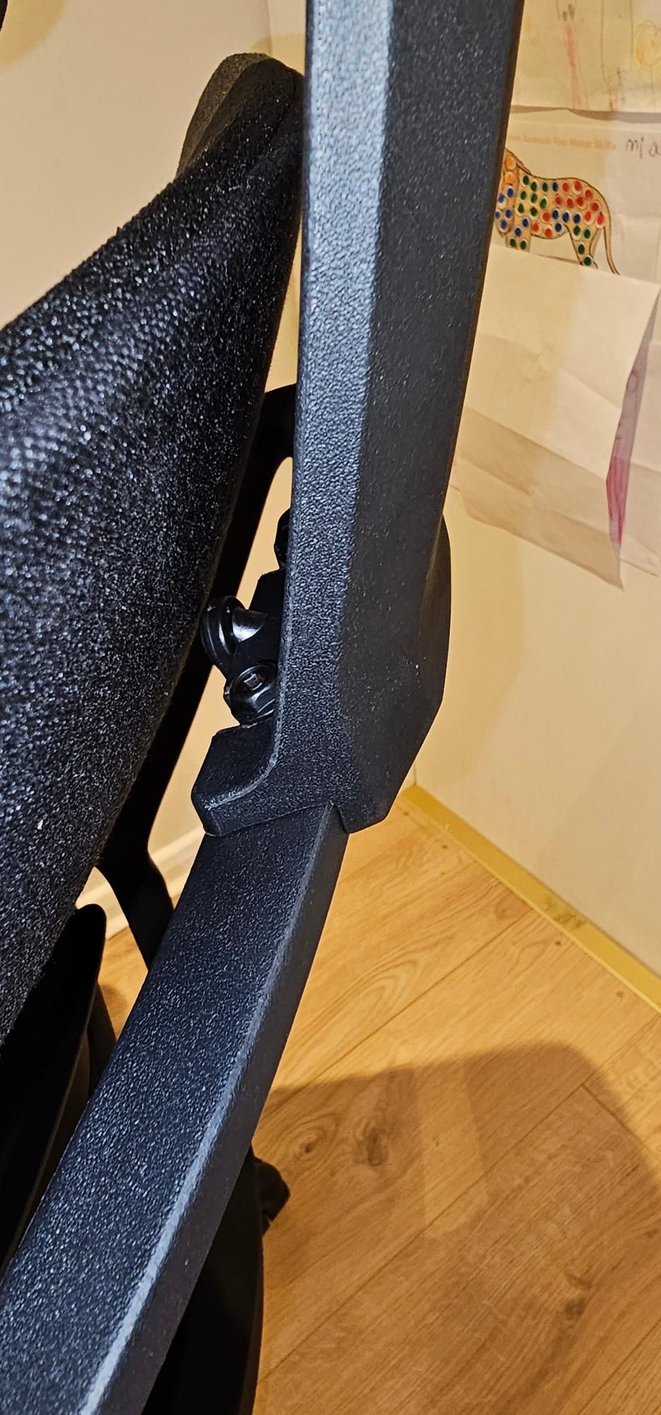 FlexiSpot BS12B-Pro during our review