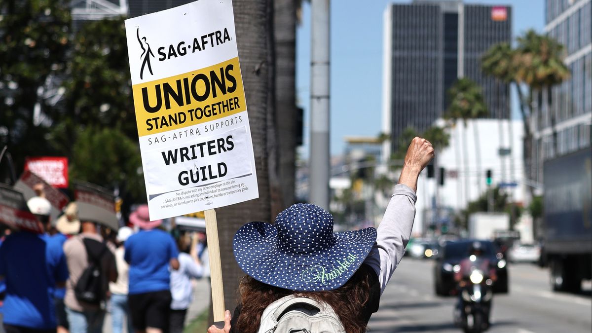 SAG-AFTRA and WGA strikes