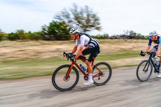 Joe Laverick races the Rattlesnake on the drops at speed