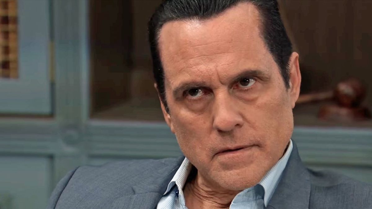 Maurice Benard as Sonny upset in General Hospital