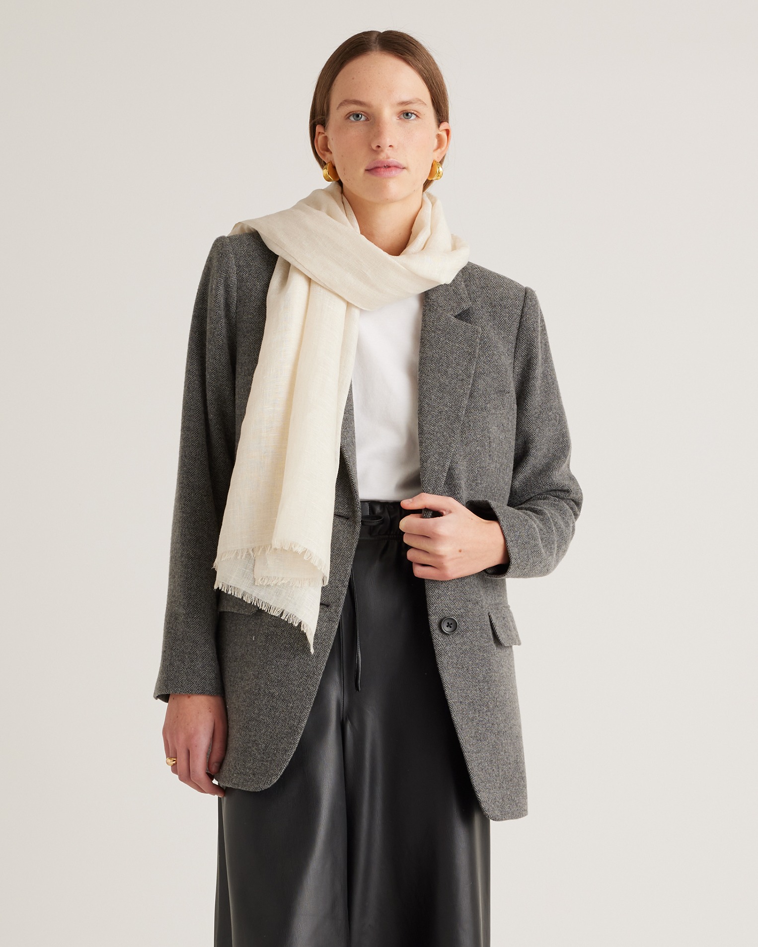 Lightweight Linen Silk Cashmere Scarf in Ivory