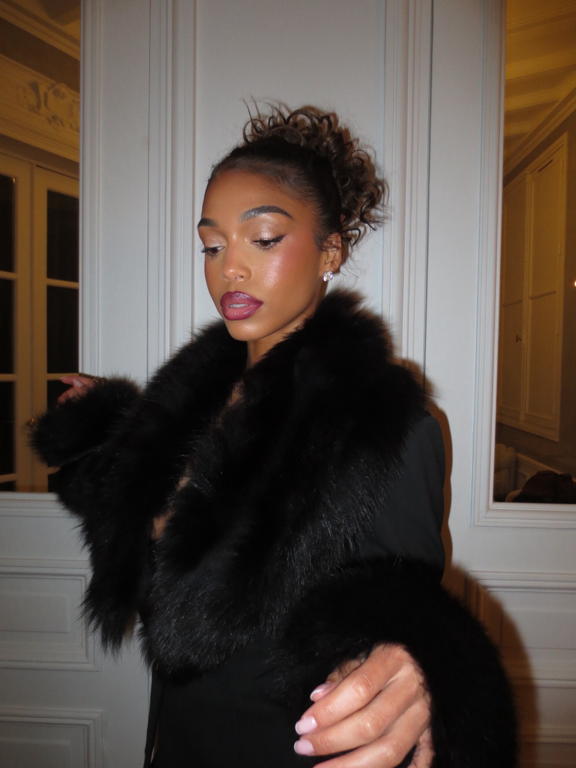 Photo of Lori Harvey with ombre '90s lips