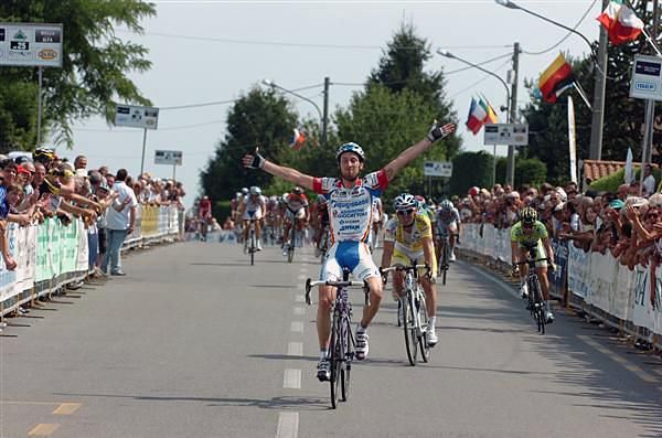 Francesco Ginanni (Serramenti) takes the win.