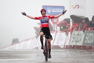 La Vuelta Femenina stage 1 LIVE: Race kicks off on hilly route in Galicia