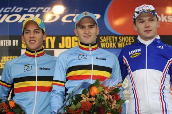 Under-23 men's podium: Tom Meeusen (2nd, Belgium), Jim Aernouts (1st, Belgium) and Arnaud Jouffroy (3rd,France)