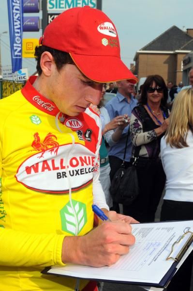 A bit of paperwork for race winner Gaetan Bille (Wallonie Bruxelles - Credit Agricole).