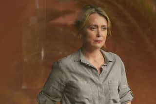 Keeley Hawes plays Jo in Crossfire.