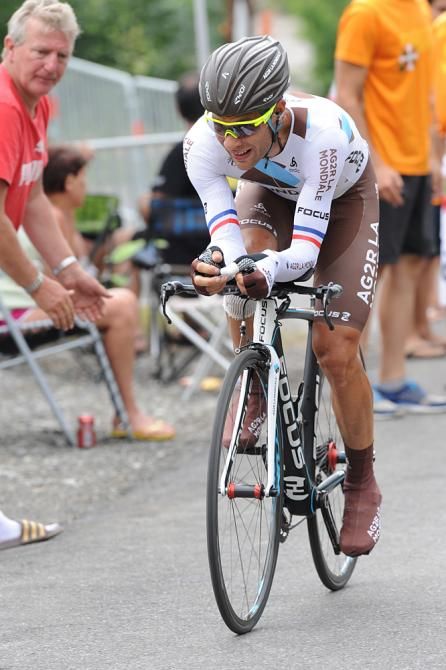 Jean-Christophe Peraud (Ag2r) rode the time trial with a fractured collarbone