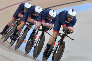 Bradley Wiggins leads the GB team pursuit on their way to qualifying fastest at the 2016 Olympic Games (Watson)