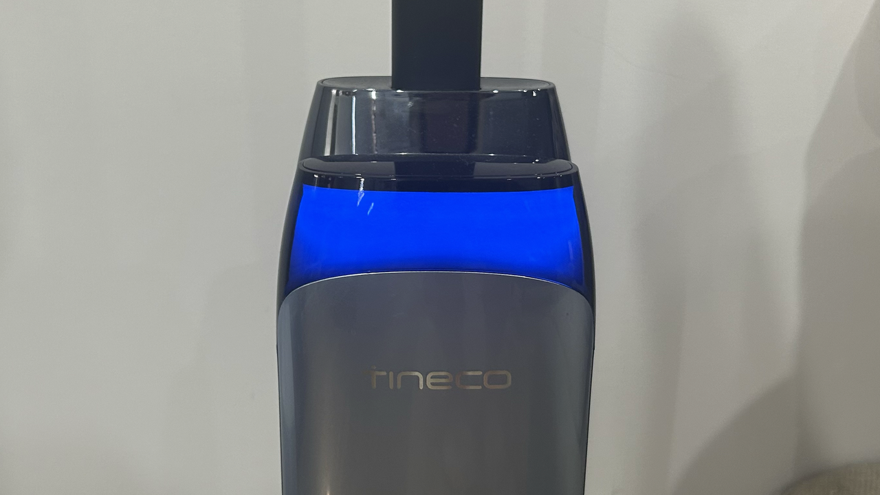 Tineco Artist Pro S9 LED light strip