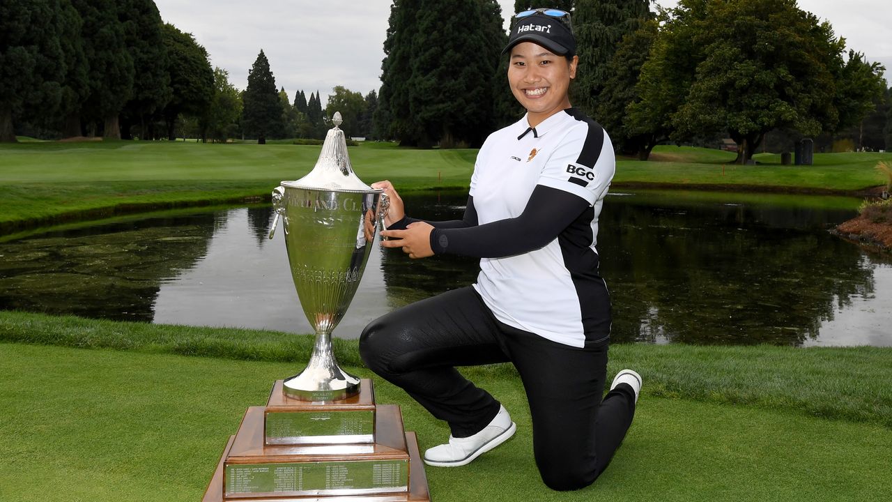 Chanettee Wannasaen with the Portland Classic trophy