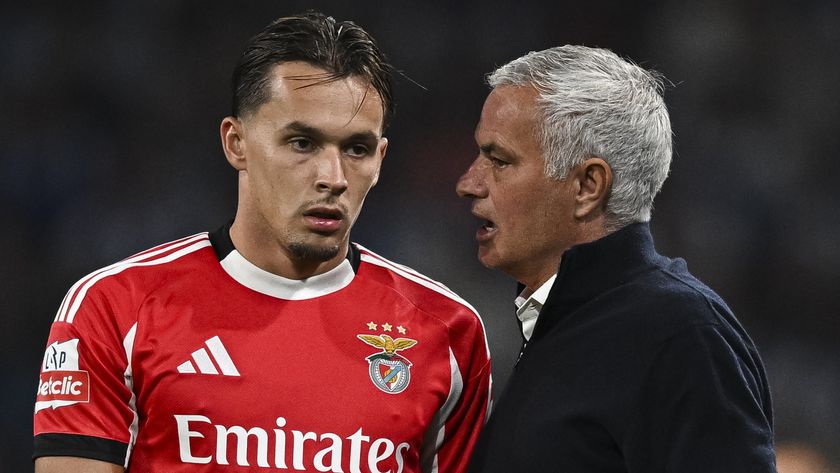 Jose Mourinho instructing Amar Dedic ahead of Newcastle vs Benfica