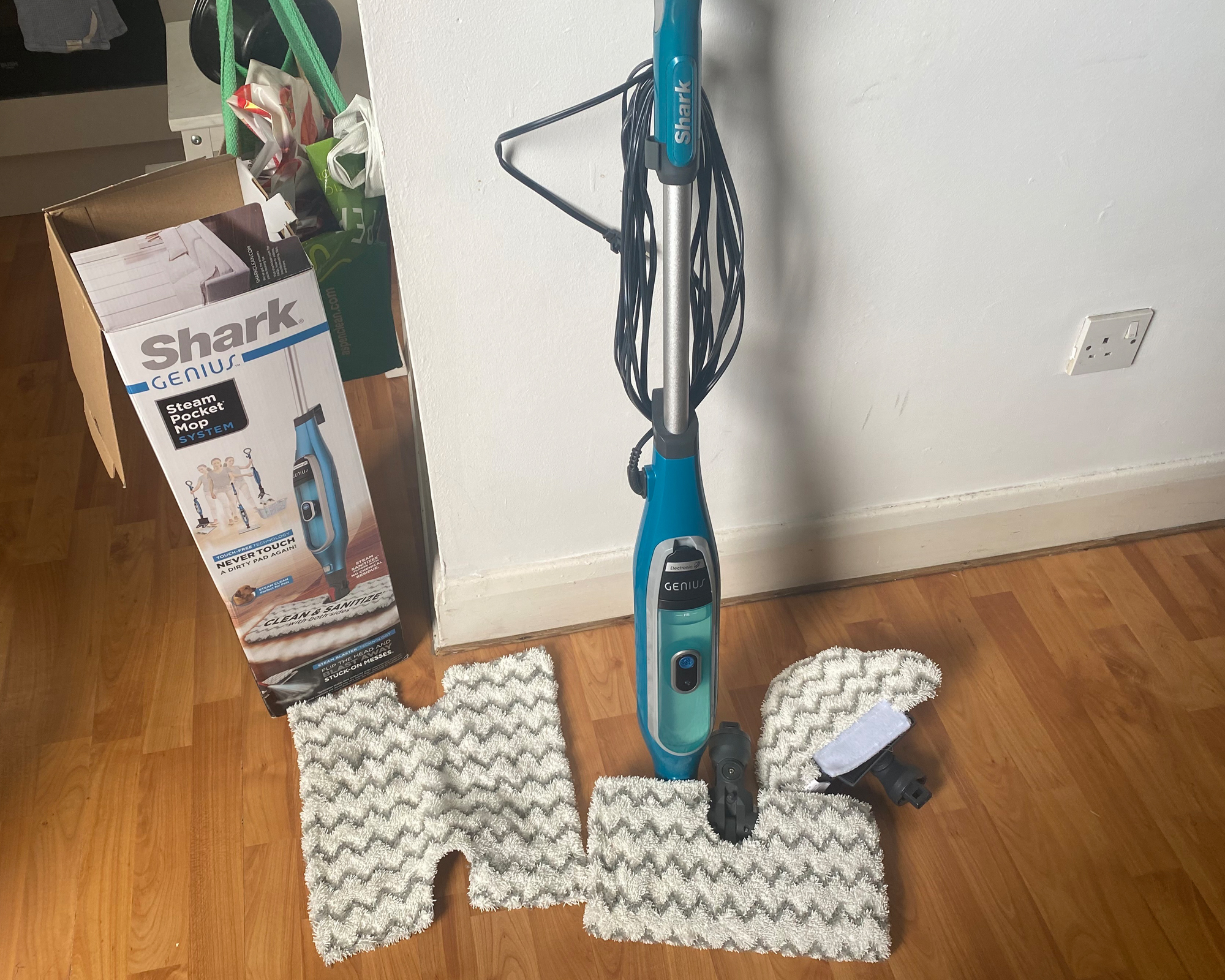 Shark Genius Steam Pocket Mop System S6002 review | Real Homes