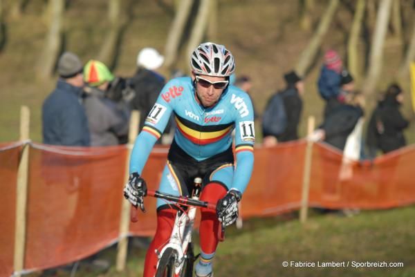 Vinnie Braet (Belgium) in full flight.