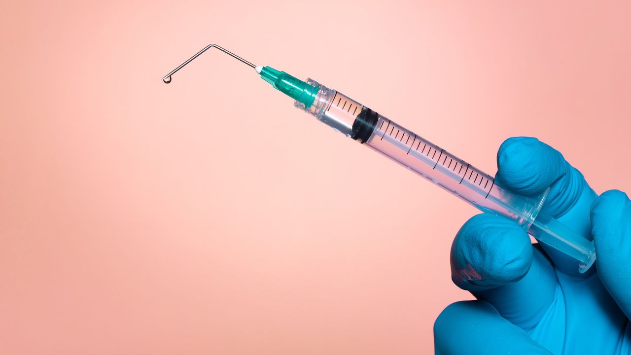 RFK Jr. wants to overhaul the country's 'vaccine court.' Here's what stands in his way.