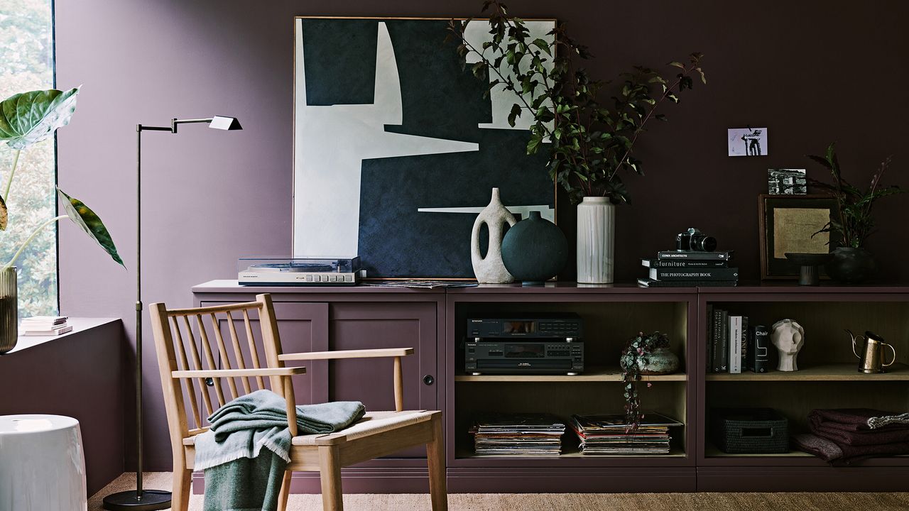 Purple room ideas – living room painted in Neptune&#039;s Clove shade