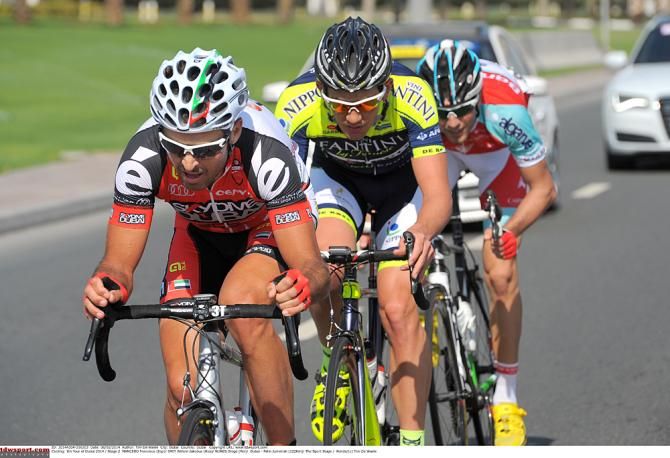Francisco Mancebo (Skydive Dubai) pushes the pace in the breakaway