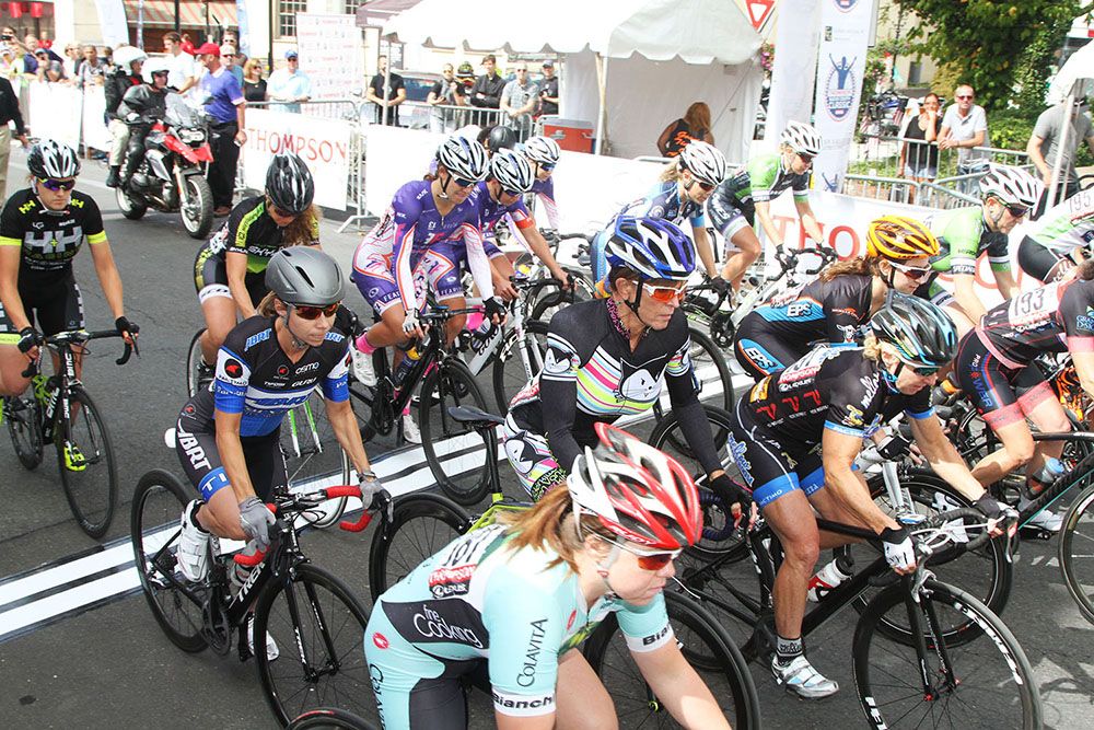 A disappointingly small Womens field takes off downtown for the Thompson Bucks County Classic, which this year even offered an equal prize with the Men.