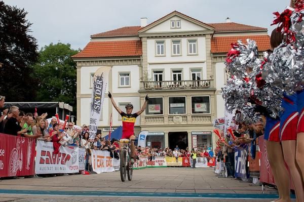 Kevin Van Hoovels wins the final stage