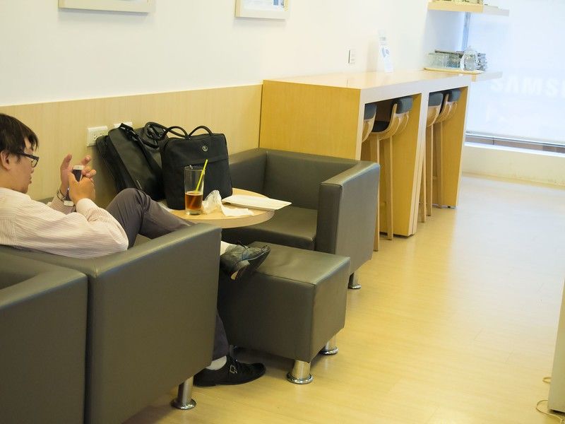 HTC cafe customer class=