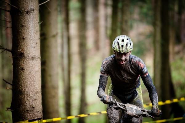 Rudi van Houts (Multivan Merida) was covered in mud and dirt on his way to victory