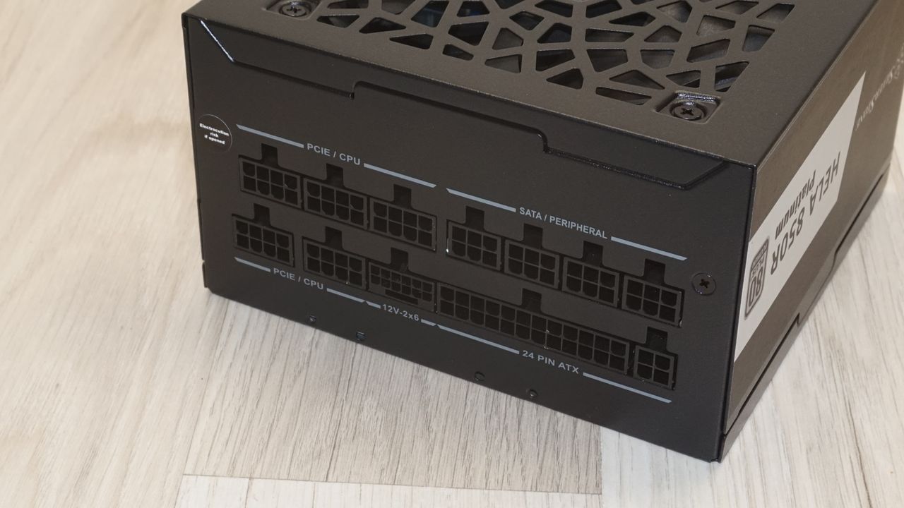 SilverStone Hela 850R Platinum PSU