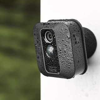 Blink Mini Camera - Black + Outdoor Camera 5-Pack Bundle