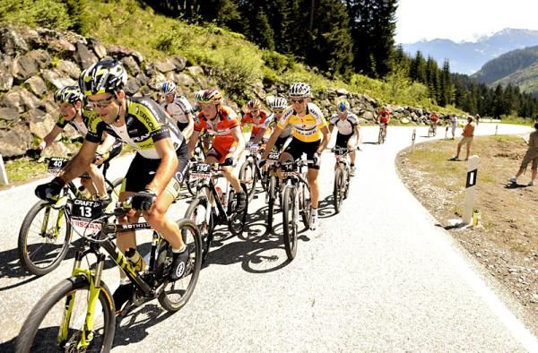 Christoph Sauser (Specialized) riders in yellow as race leader on the final stage of the Trans Germany.
