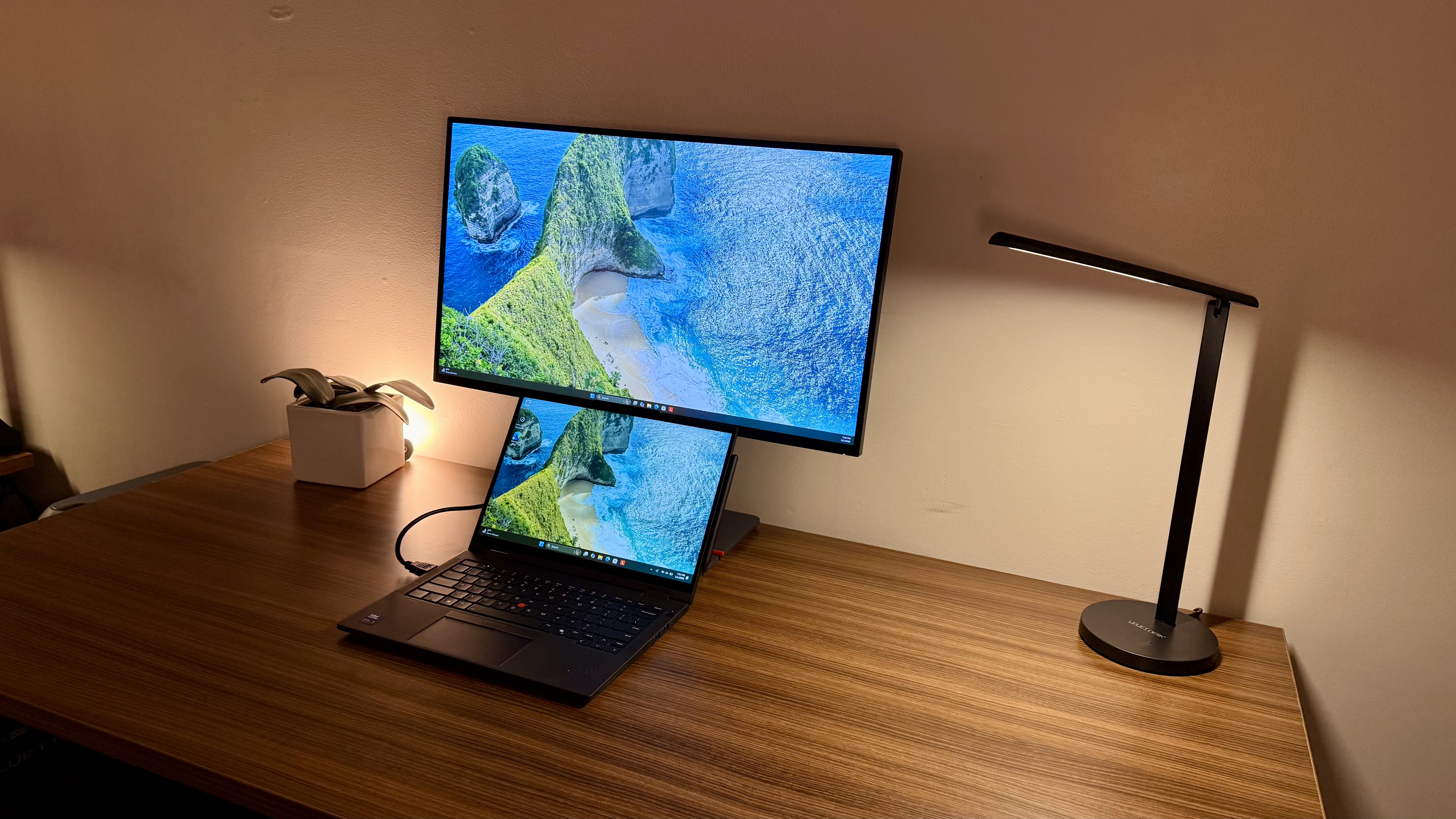 Lenovo | ThinkVision P27Q-40