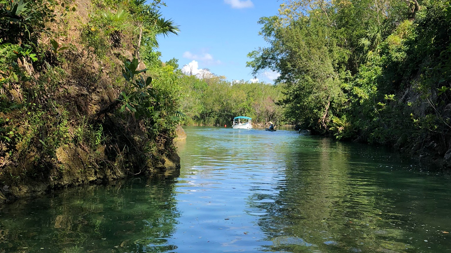 Andaz Mayakoba eco-cruise