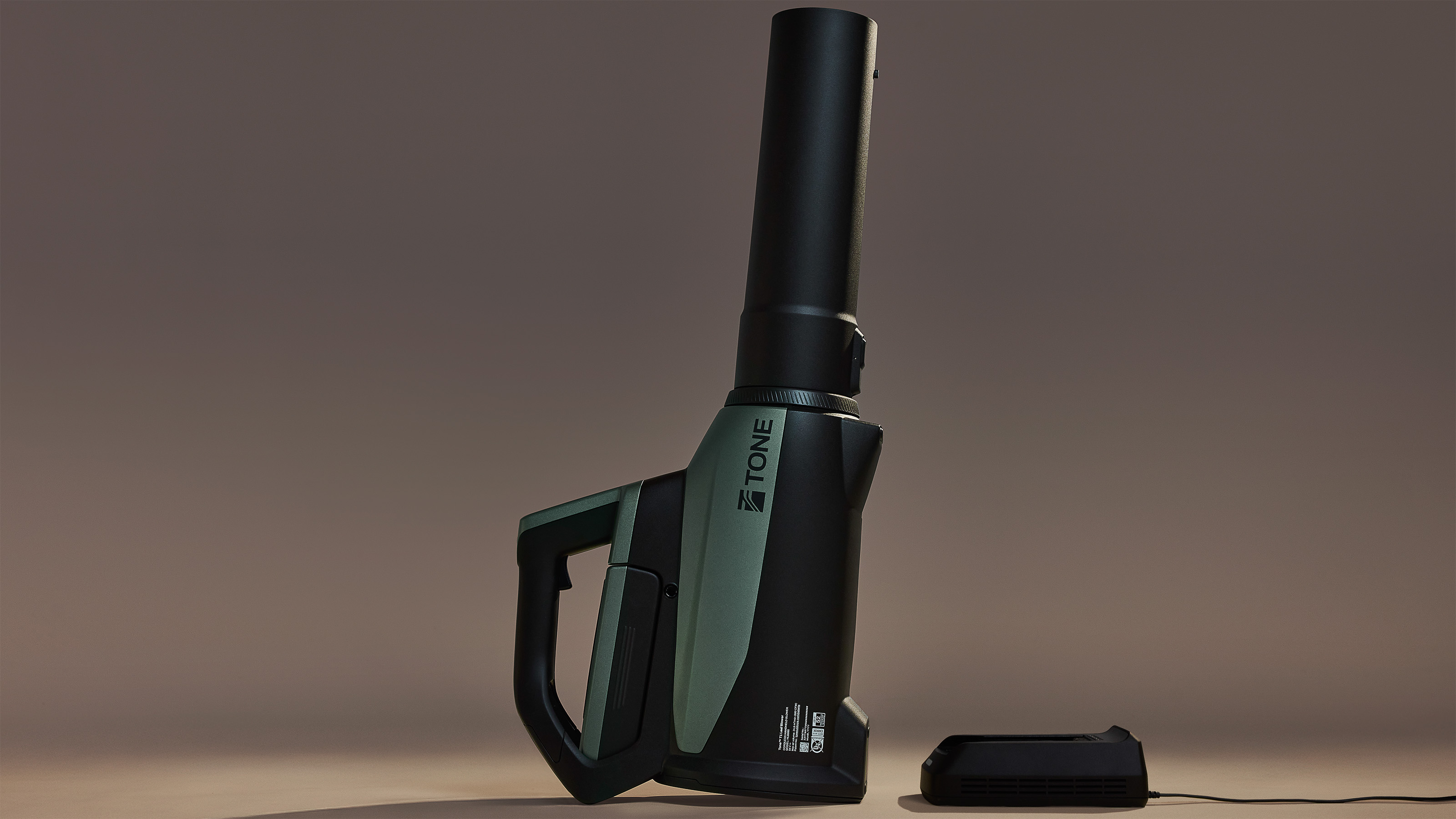 Tone T1 leaf blower