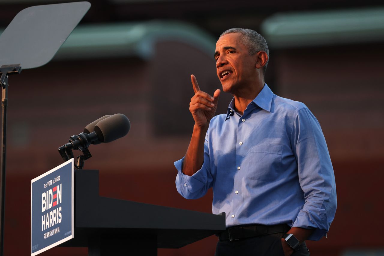 Obama speaks at a rally for Joe Biden