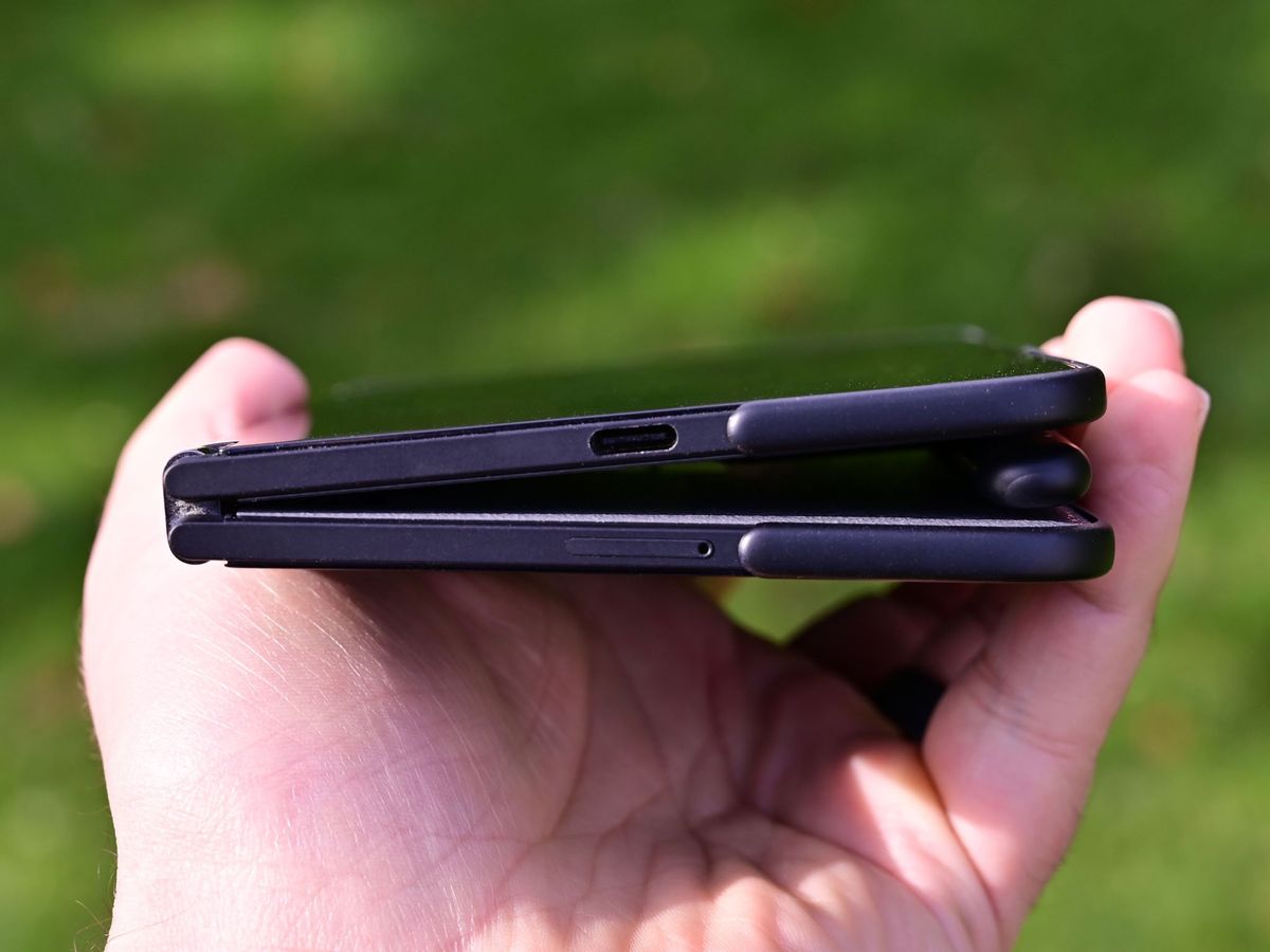 Surface Duo 2 Ringke