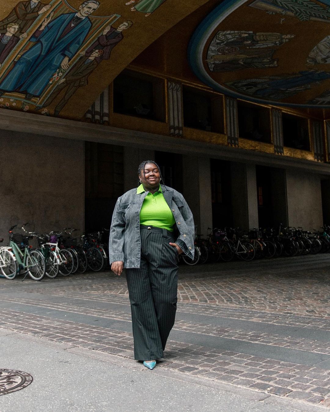@abimarvel wearing wide-leg trousers