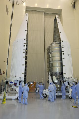 Cygnus OA-4 Fairing Excapsulation