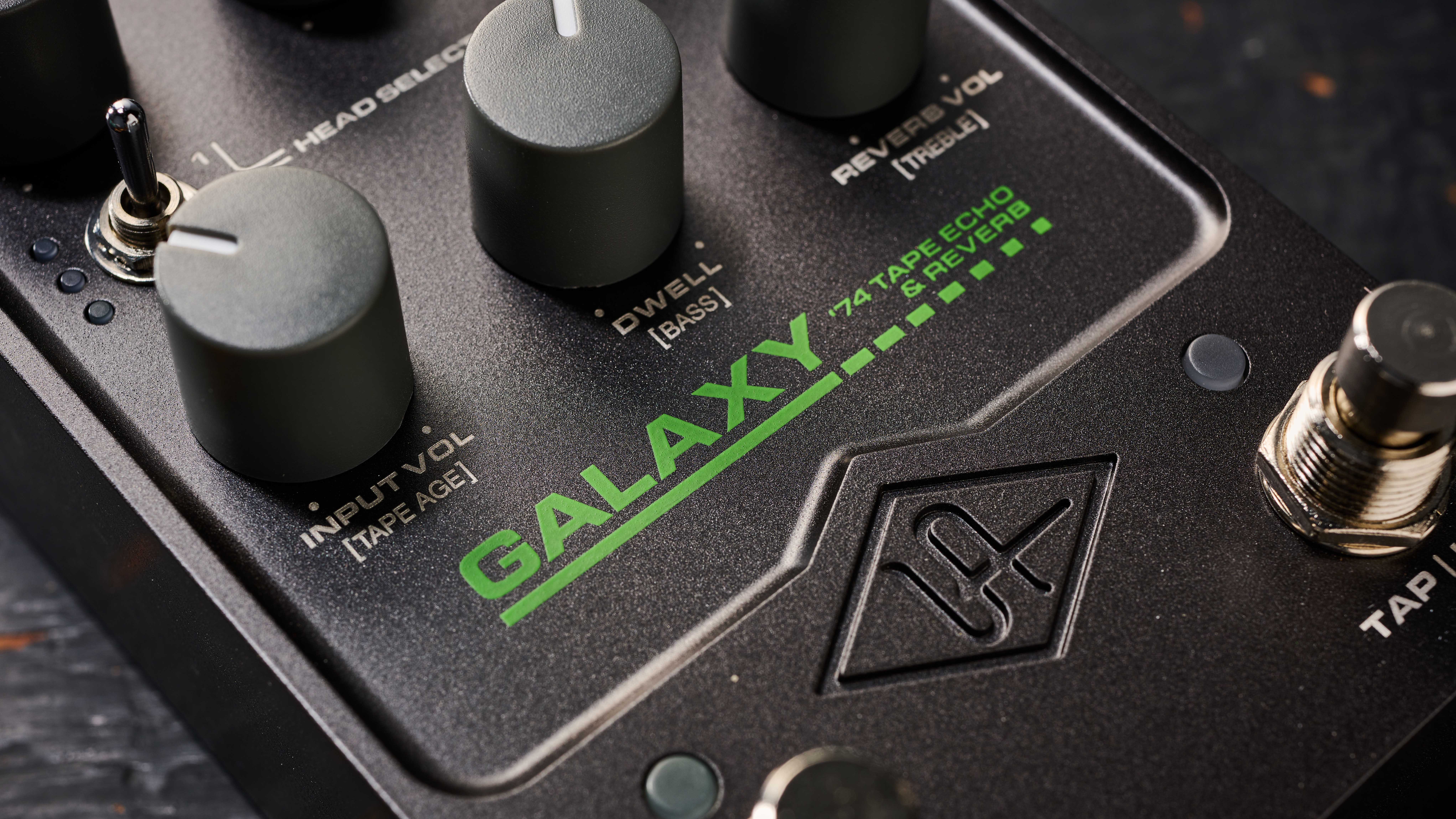 Universal Audio UAFX Galaxy '74 Tape Echo & Reverb pedal review